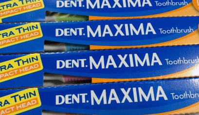 奥歯まで磨きやすい歯ブラシ『デントマキシマ』はコンパクトヘッドで操作性抜群！