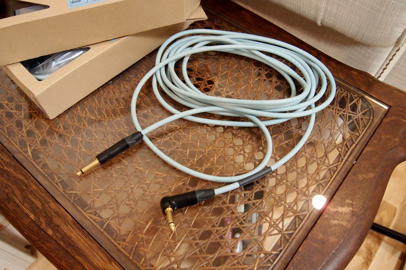神鳴-KAMINARI-Acoustic Cableは本当に”鳴る”ケーブルだった | MW.com